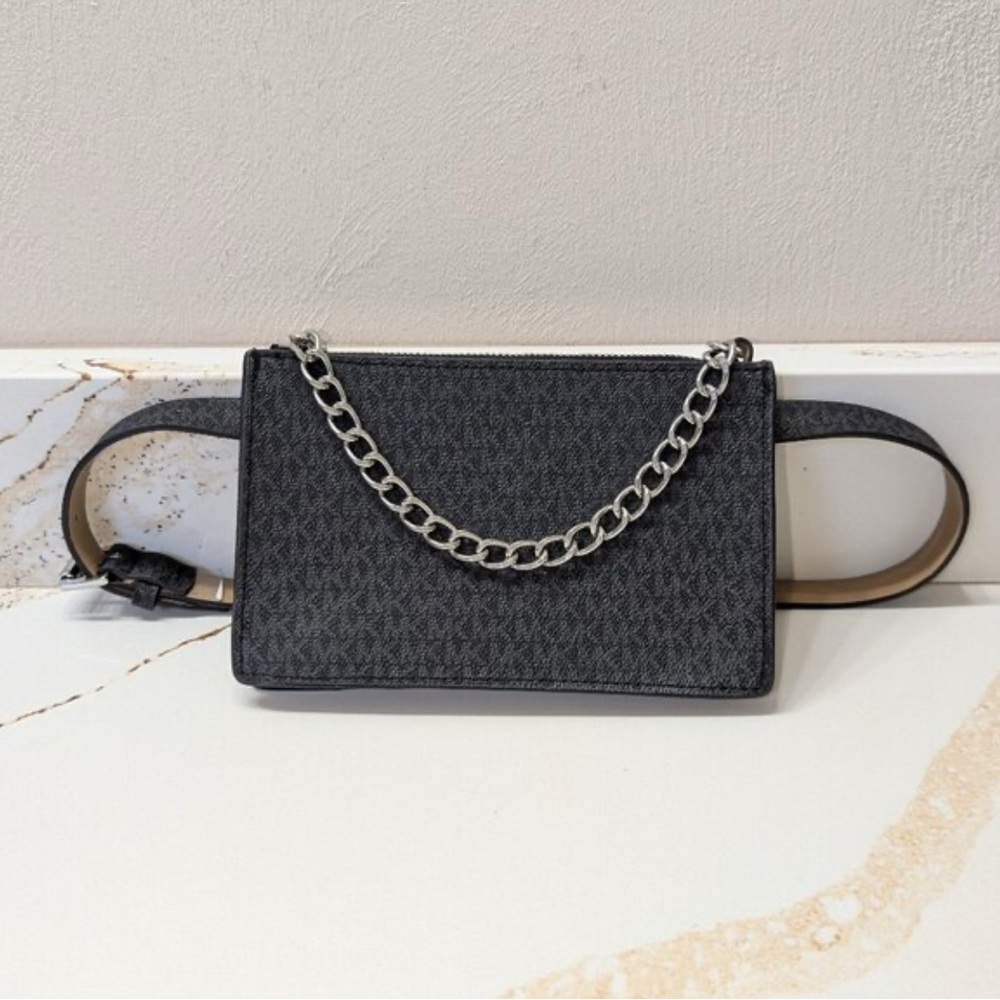 Micheal Micheal Kors belt bag